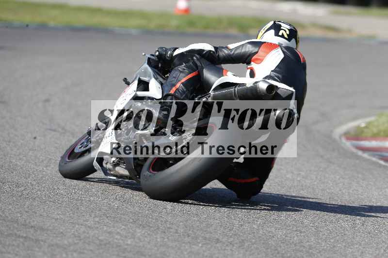 /44 09.08.2025 Plüss Moto Sport ADR/Freies Fahren/backside